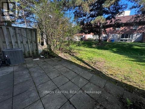 Building Photo - 10-10 Esterbrooke Ave