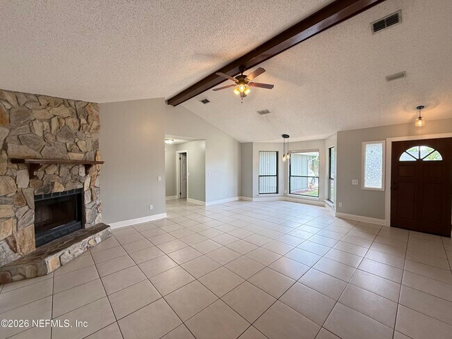 Building Photo - 8326 Cross Timbers Dr W