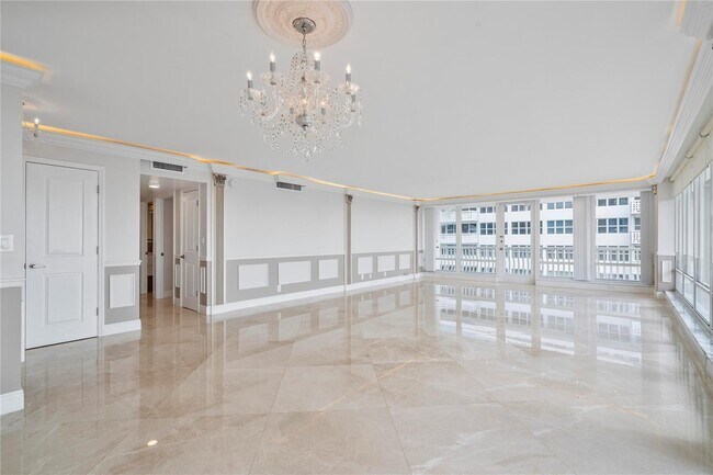 Building Photo - 4020 N Ocean Blvd