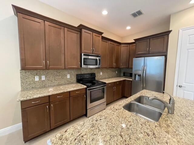 Building Photo - 2830 Bellarosa Cir