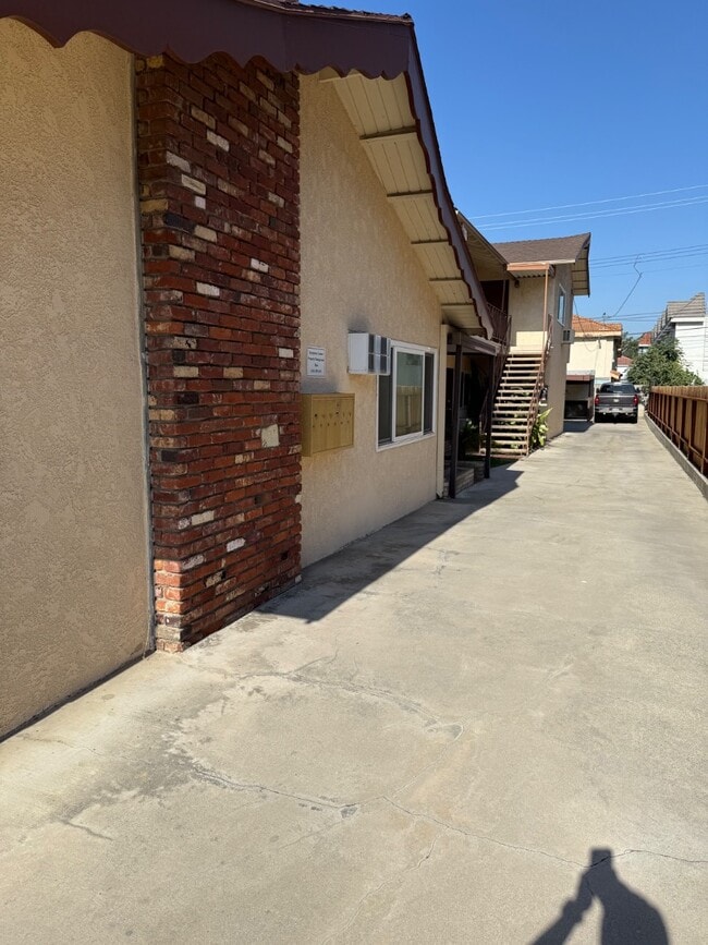 Foto del edificio - 307 N Curtis Ave