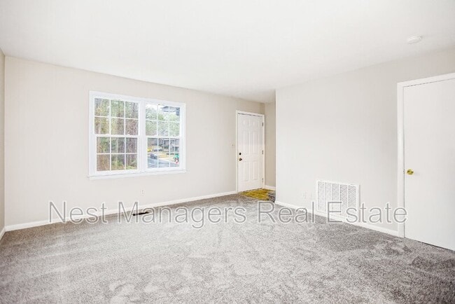 Building Photo - 828 Pilot Ave