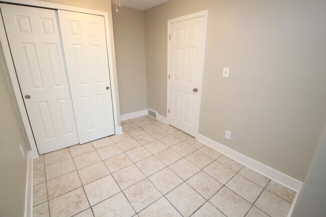 Photo - 111 S 12th St House