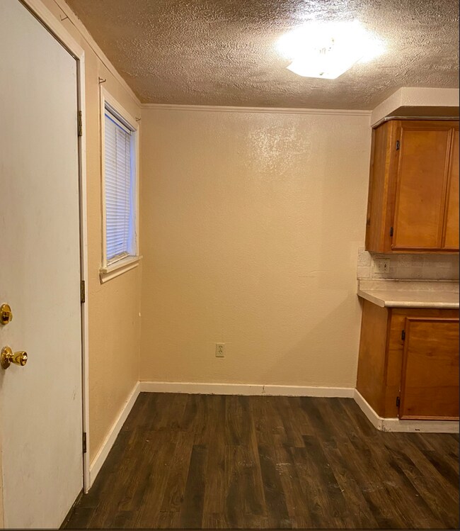 609 1/2 Nettie, Kingsville, TX 78363 Townhome Rentals in Kingsville