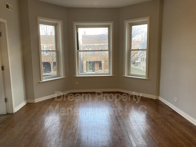 Primary Photo - 6214 S Evans Ave