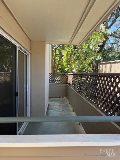 Foto del edificio - 238 Larkspur Plaza Dr