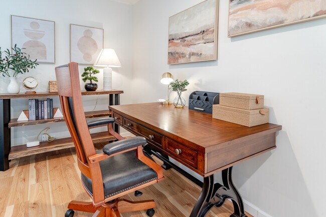 Foto del edificio - 3515 Indianbrook Dr