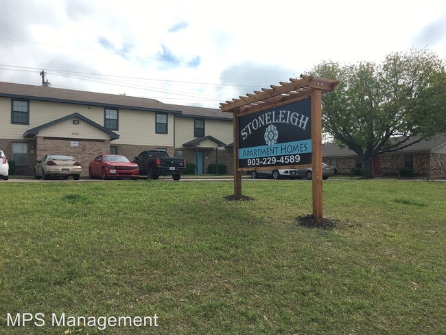 Building Photo - 2 br, 1 bath Apartment - 1300 Northwood Blvd