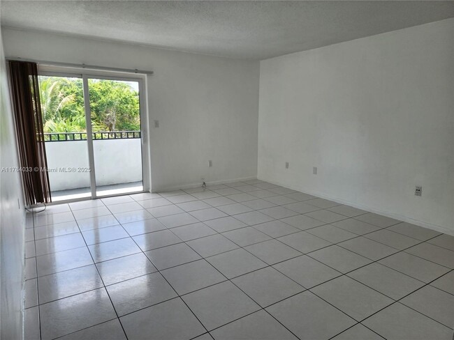 Foto del edificio - 1800 SW 25th St