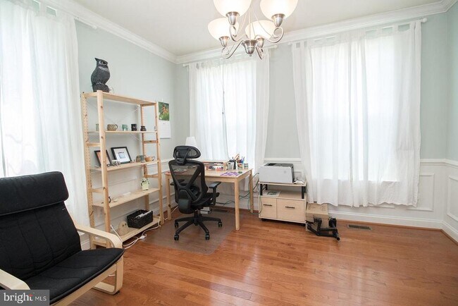 Foto del edificio - 24676 Broad Creek Dr