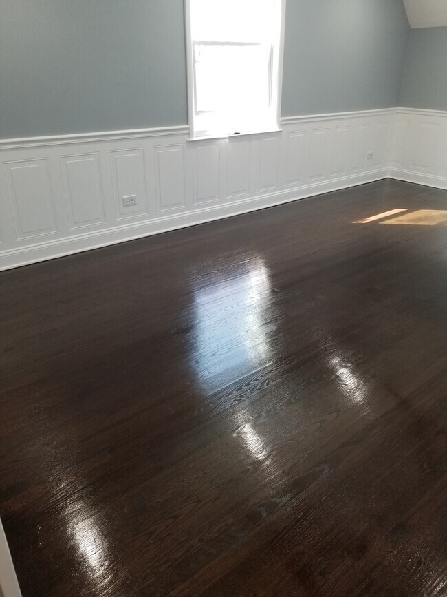 Foto del edificio - 2315 N Merrimac Ave