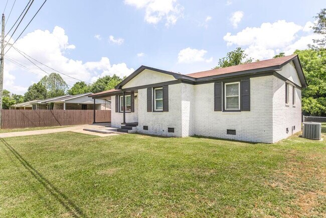 Foto del edificio - 1032 Taylors Mill Rd