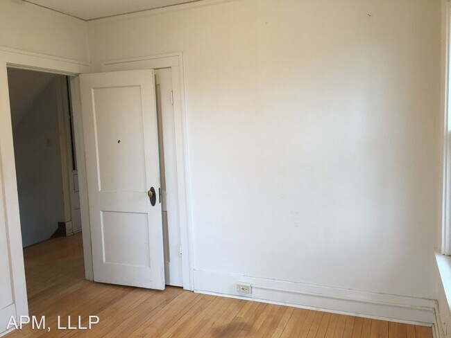Building Photo - 3 br, 1 bath House - 1114 14th St N