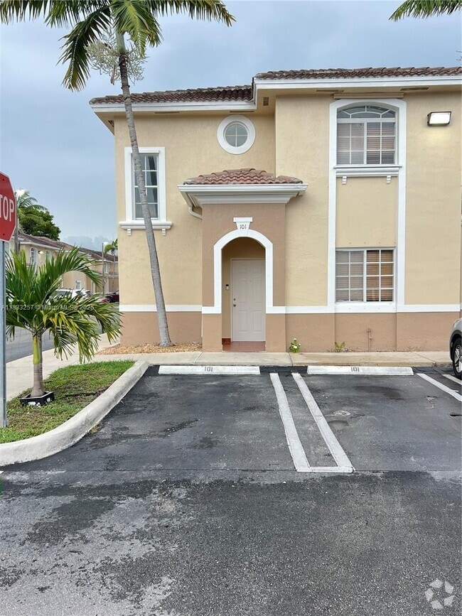 Building Photo - 7090 NW 174th Terrace