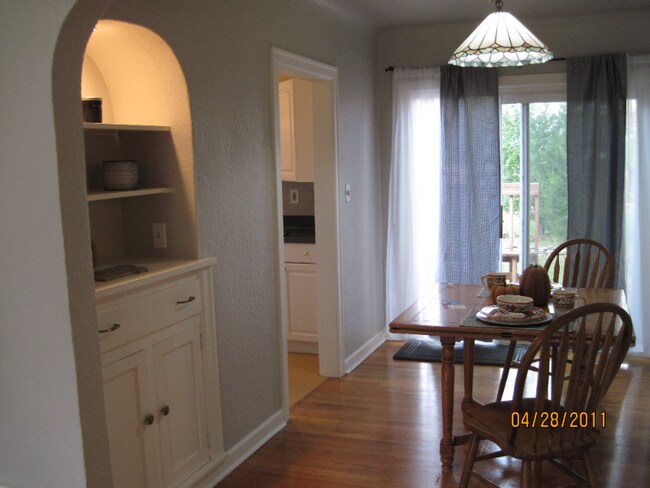 Foto del edificio - 505 Alderson Ave