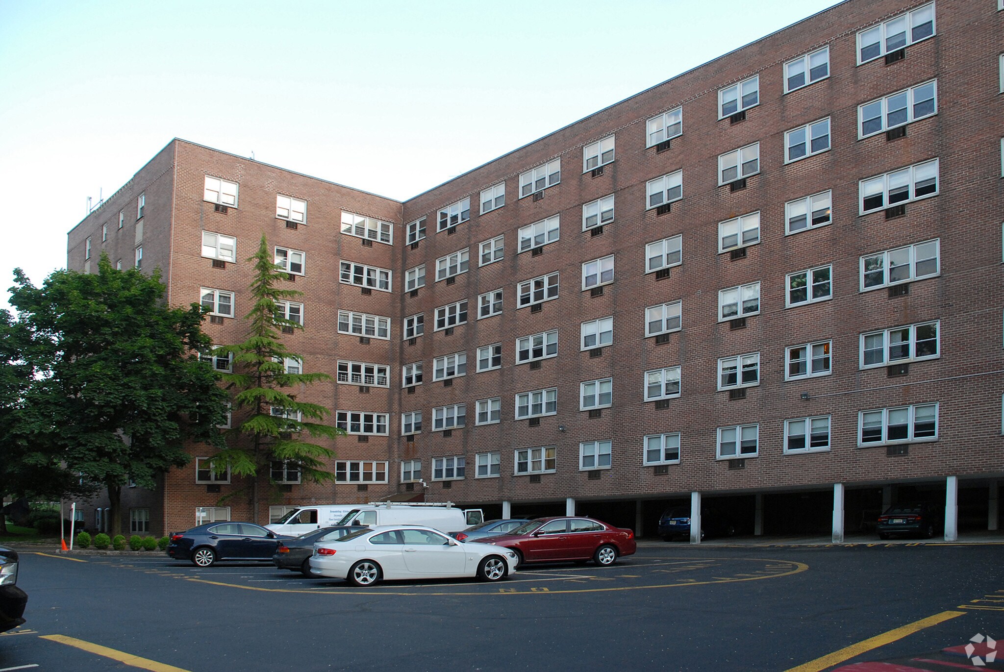 Maplewood Plaza Condo