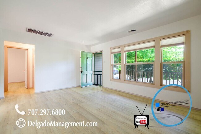 Foto del edificio - Gorgeous, newly remodeled home located nea...