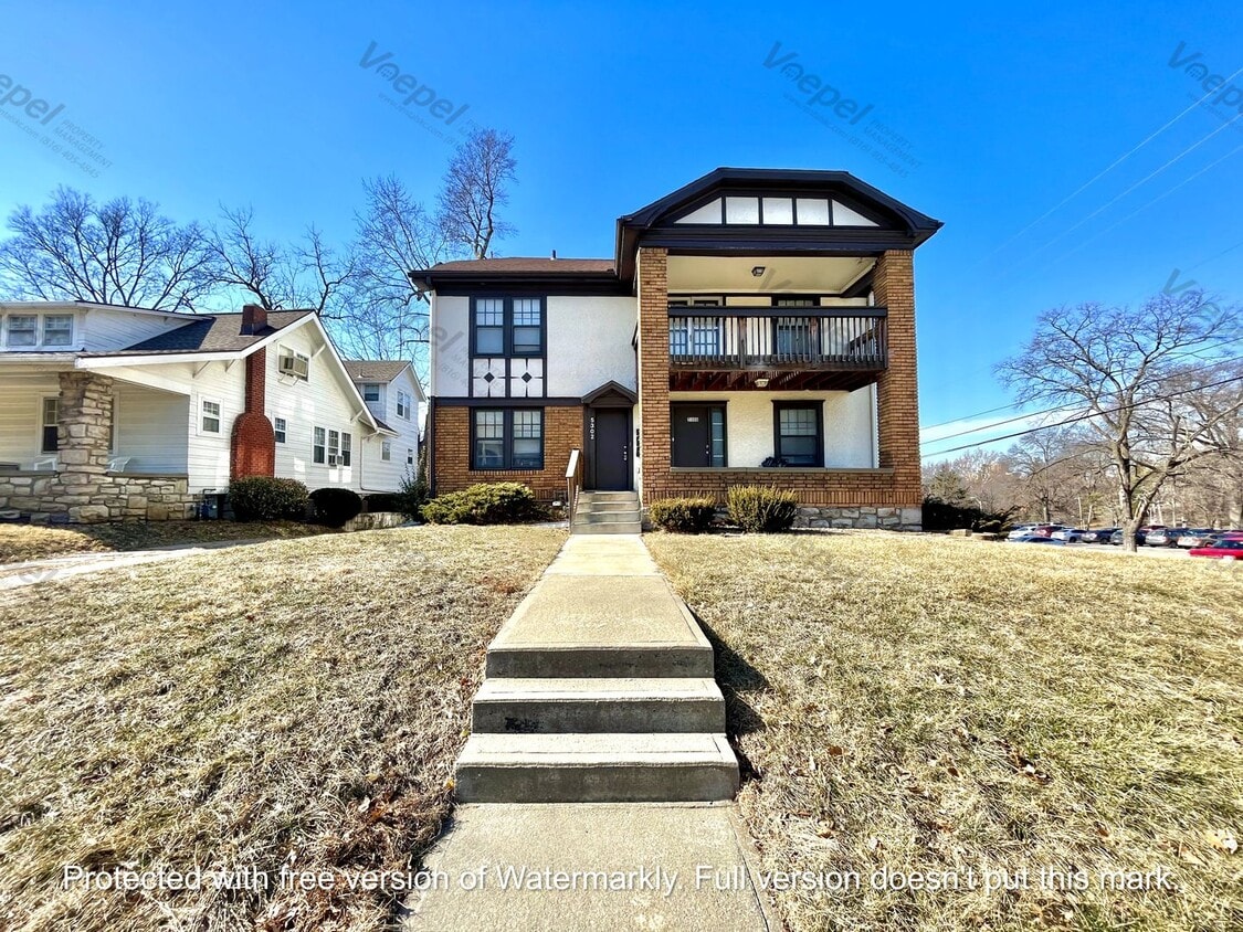 Primary Photo - 5302 Charlotte St