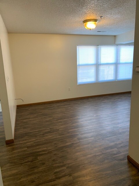 Foto del edificio - 517 S Linn St