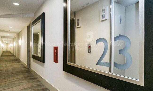 Foto del edificio - 301 Fayetteville St