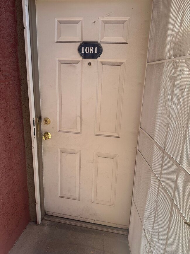 Building Photo - NE Near Nellis! Gated! Community Pool, Spa...