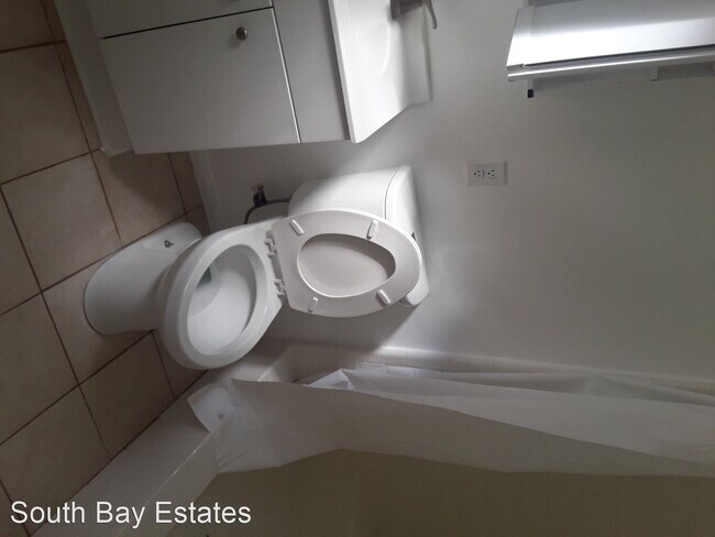 Foto del edificio - 21007 Victor St