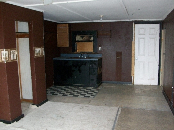 interior of larger unit - Pine Street Apartments