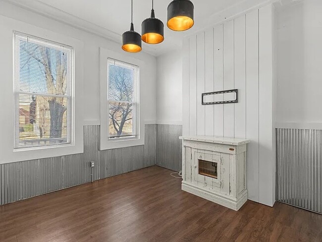 Foto del edificio - 6166 Crescent Ave