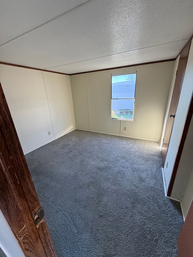 Building Photo - 8733 School St