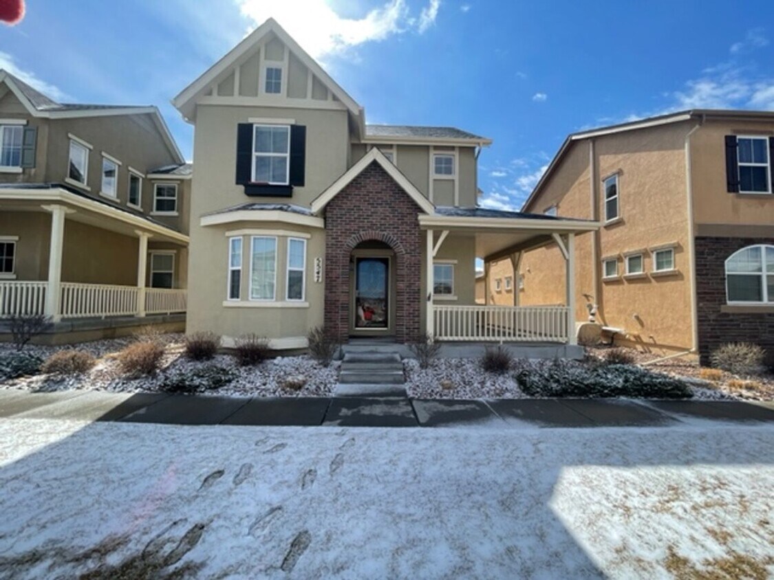 Foto principal - Gorgeous Wolf Ranch Home!!!