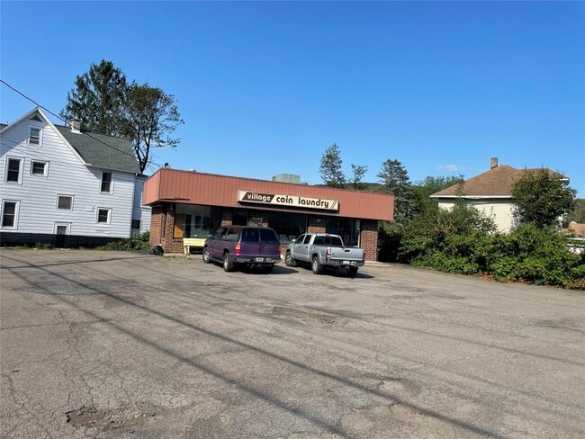 Building Photo - 639 Chenango St