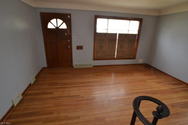 Foto del edificio - 18990 Raymond St