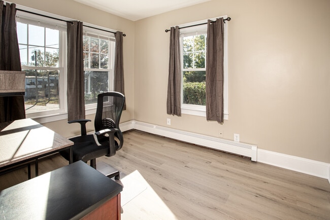 Building Photo - 53 Bowker Terrace