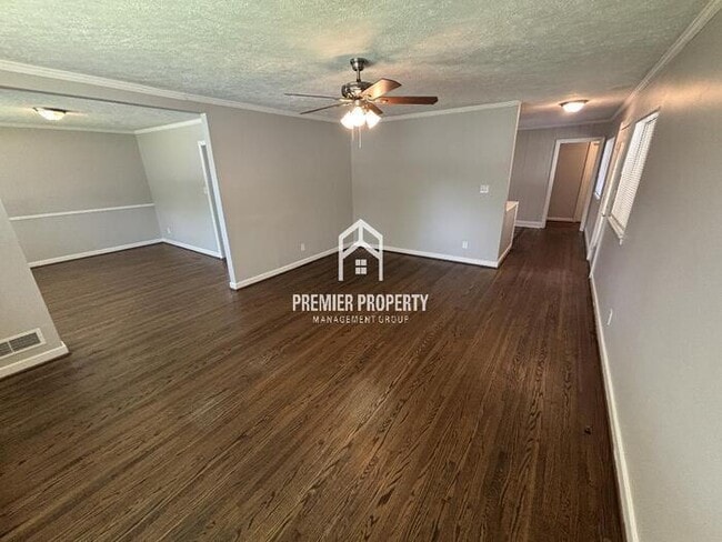 Building Photo - 521 Ferndale Rd