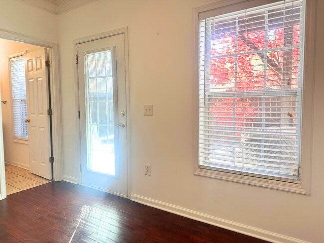 Foto del edificio - 307 Savoy Ct