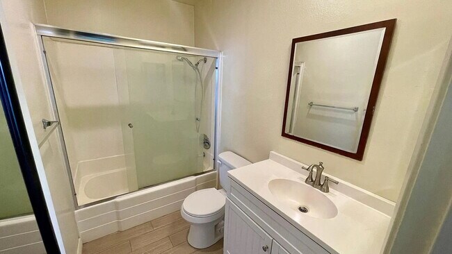 Foto del edificio - Comfy Living Space: Move right in and enjo...