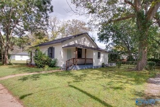 Building Photo - 3503 Dubose St SW