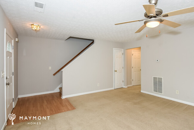 Foto del edificio - 5871 Strathmoor Manor Cir
