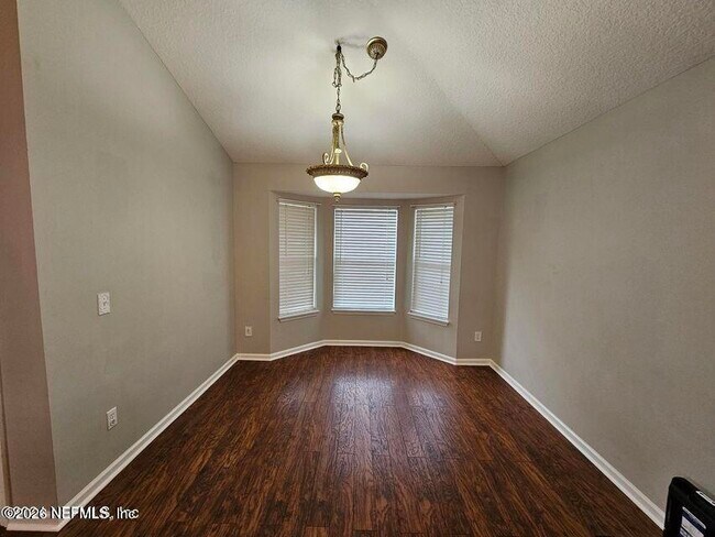 Foto del edificio - 2573 Cold Creek Blvd