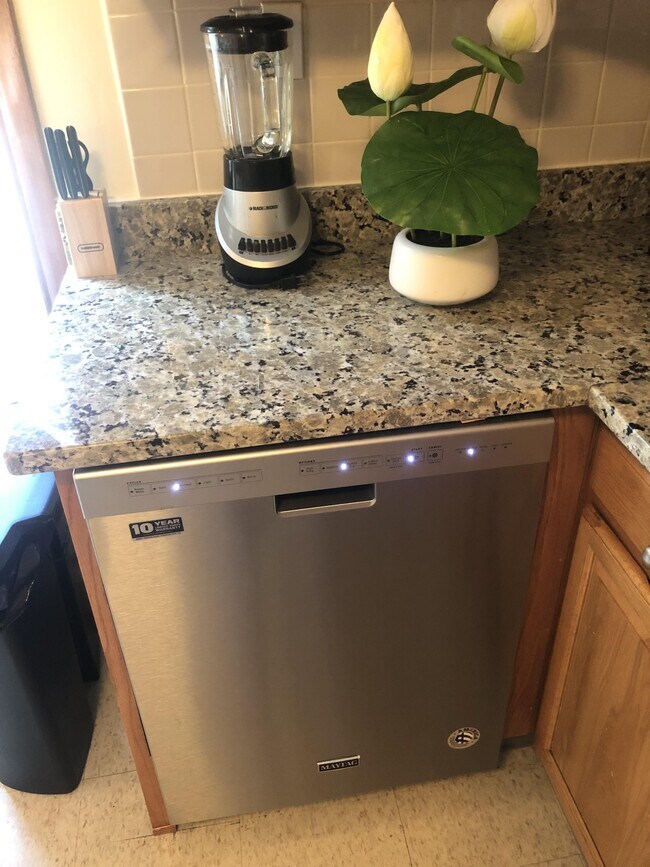 Foto del edificio - 22 8th St