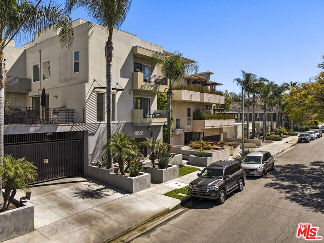 Foto del edificio - 11851 Laurelwood Dr