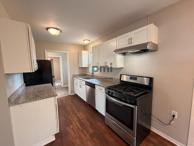 Foto del edificio - 774 Fox River Rd