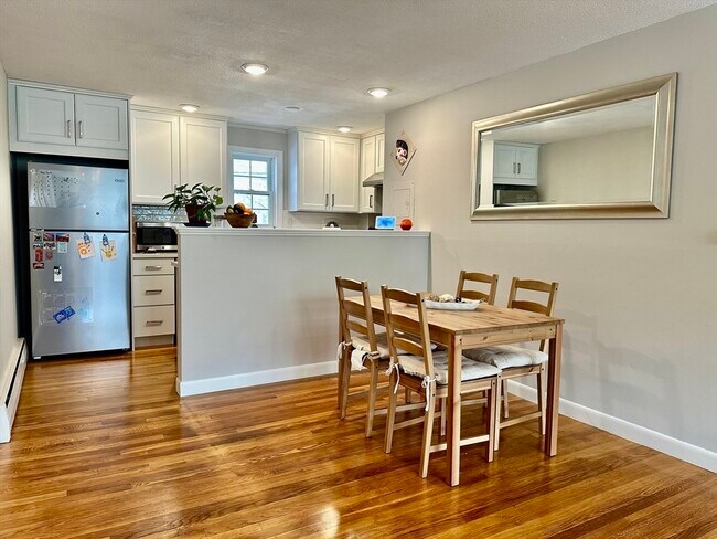 Foto del edificio - 25 Arlington Rd