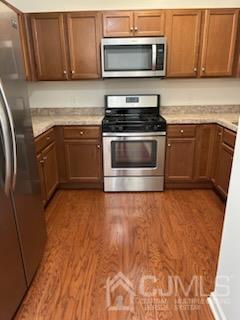 Foto del edificio - 822 Liberty Ct