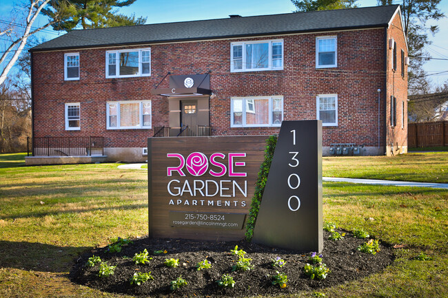 Foto del edificio - Rose Garden Apartments