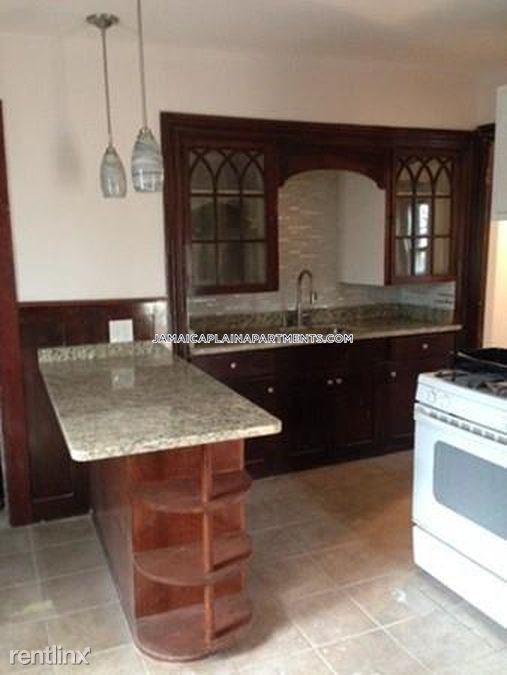 104 Robinwood Ave, Jamaica Plain, MA 02130 Condo for Rent in Jamaica Plain, MA
