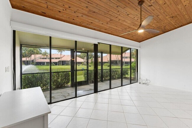 Foto del edificio - 119 Old Meadow Way