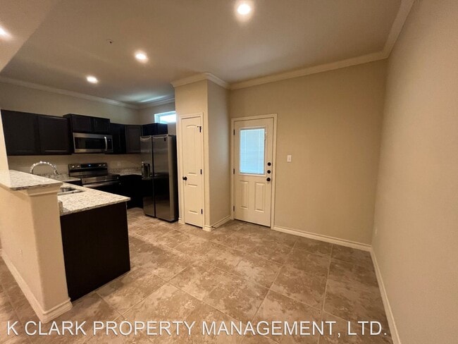 Building Photo - 3 br, 2.5 bath House - 6402 LUGLIO LANE #101