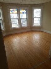 Building Photo - 115 Robbins St