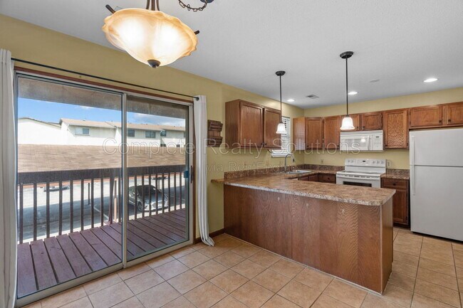 Foto del edificio - 254 Carmel Woods Dr